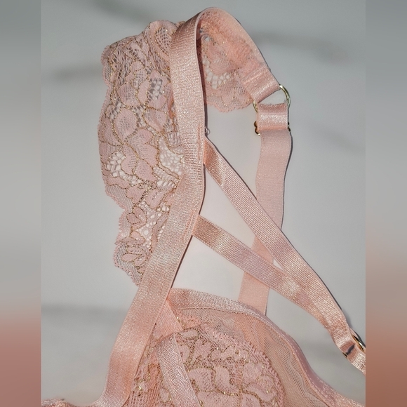 Torrid Pink Bridgerton Vibes Strappy Lurex Lace Underwire Bra - Picture 9 of 12